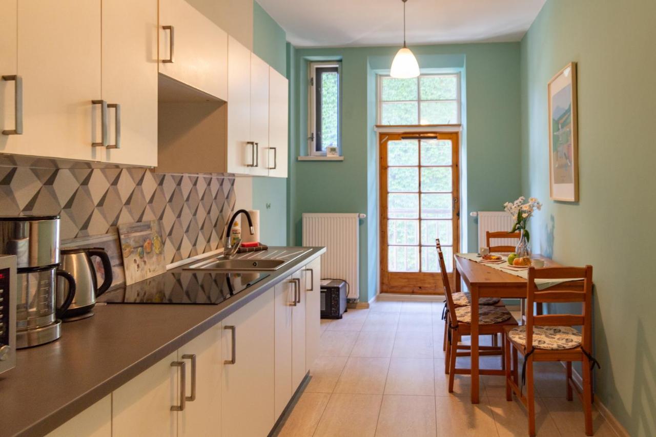 Spacious, Central & Artistic W/Brand New Bathroom! Cracóvia Exterior foto