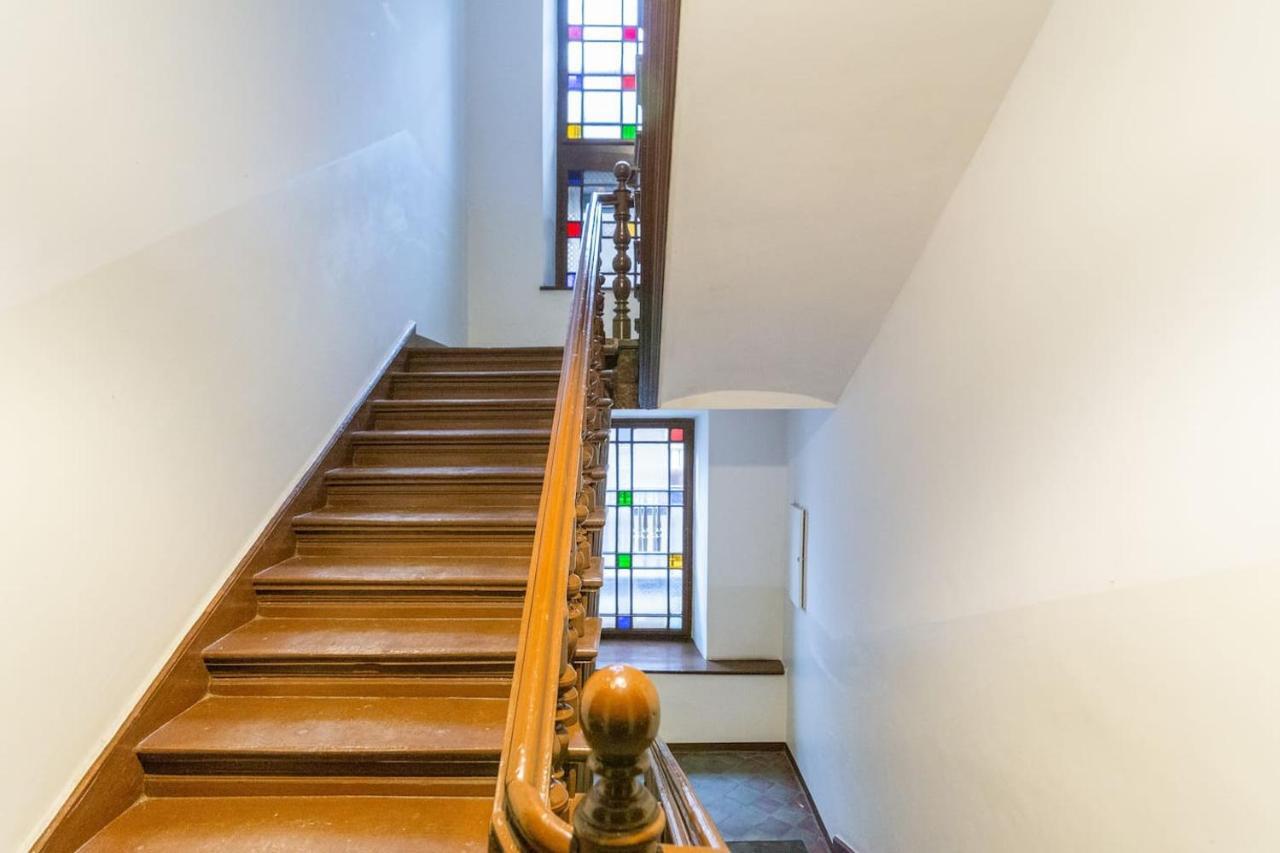 Spacious, Central & Artistic W/Brand New Bathroom! Cracóvia Exterior foto